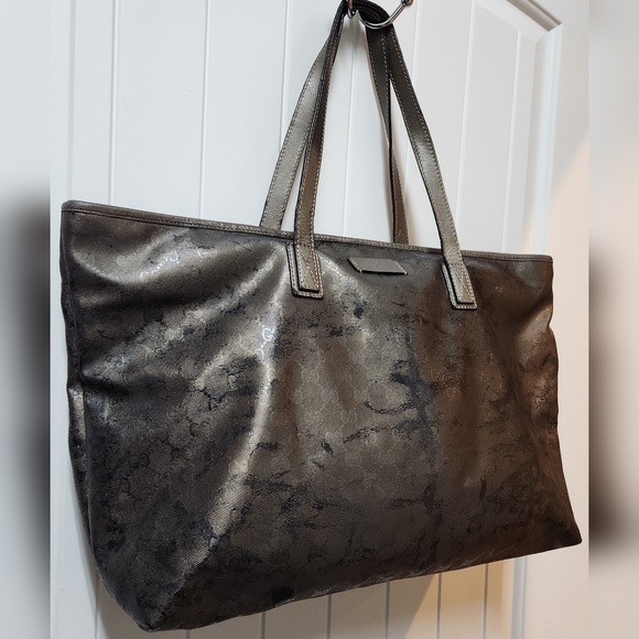 GUCCI Imprime GG Costed Metallic Olive Canvas XL Zip Tote - Picture 2 of 16